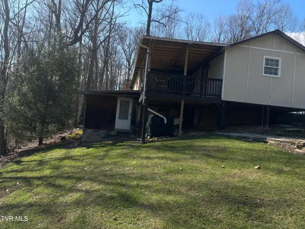$87,000 | 306 Black Hill Drive, Coeburn, VA 24230