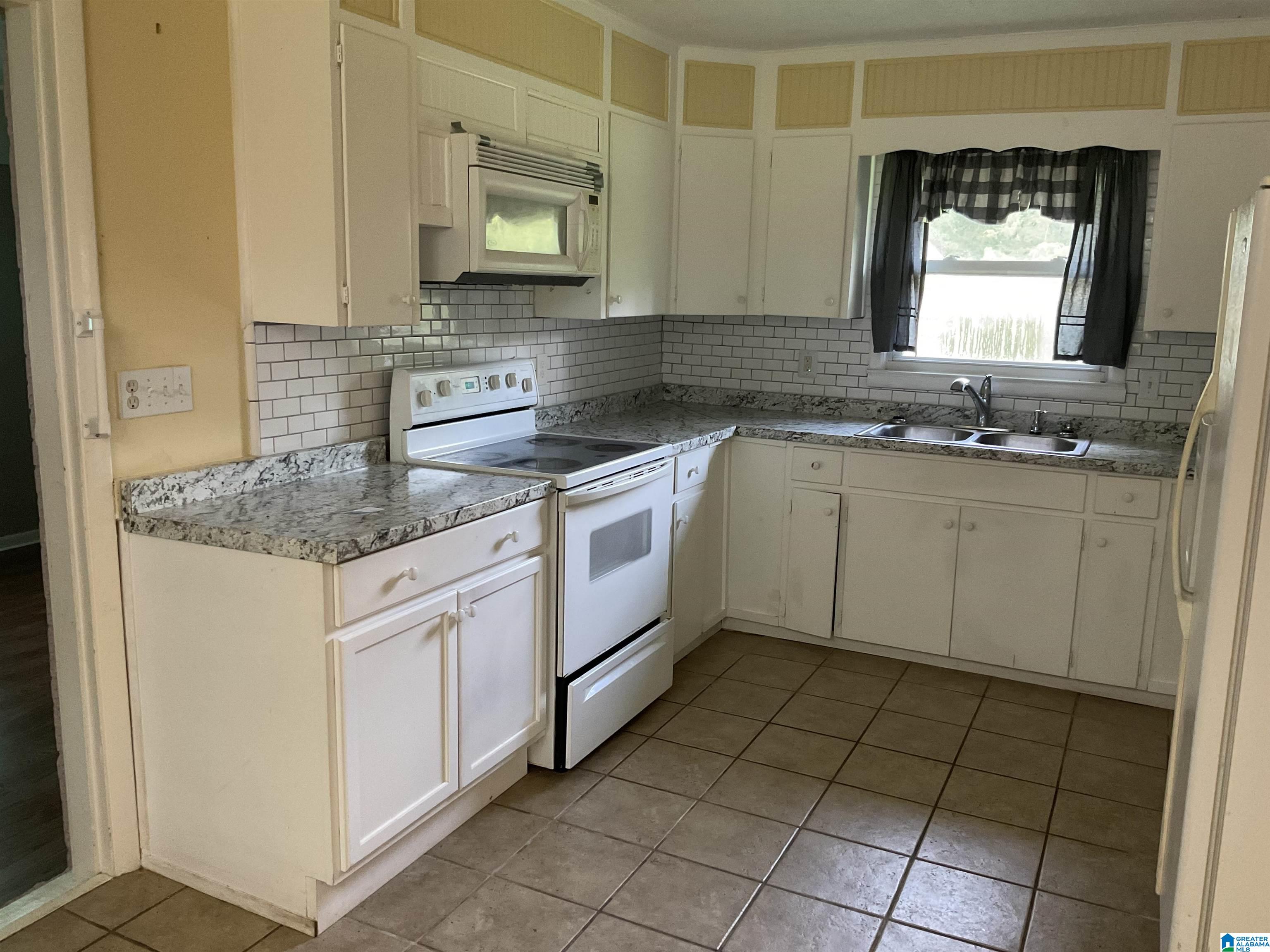 460 Sorrell Road Sylacauga, AL 35151 - Photo 16 of 23