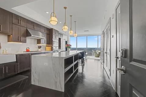 $1,825,000 | 1616 West End Avenue, Unit 2701, Nashville, TN 37203