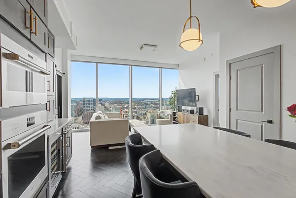 $1,825,000 | 1616 West End Avenue, Unit 2701, Nashville, TN 37203