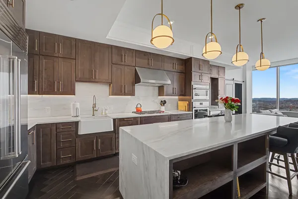 $1,825,000 | 1616 West End Avenue, Unit 2701, Nashville, TN 37203