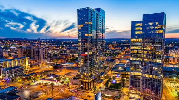 $1,825,000 | 1616 West End Avenue, Unit 2701, Nashville, TN 37203