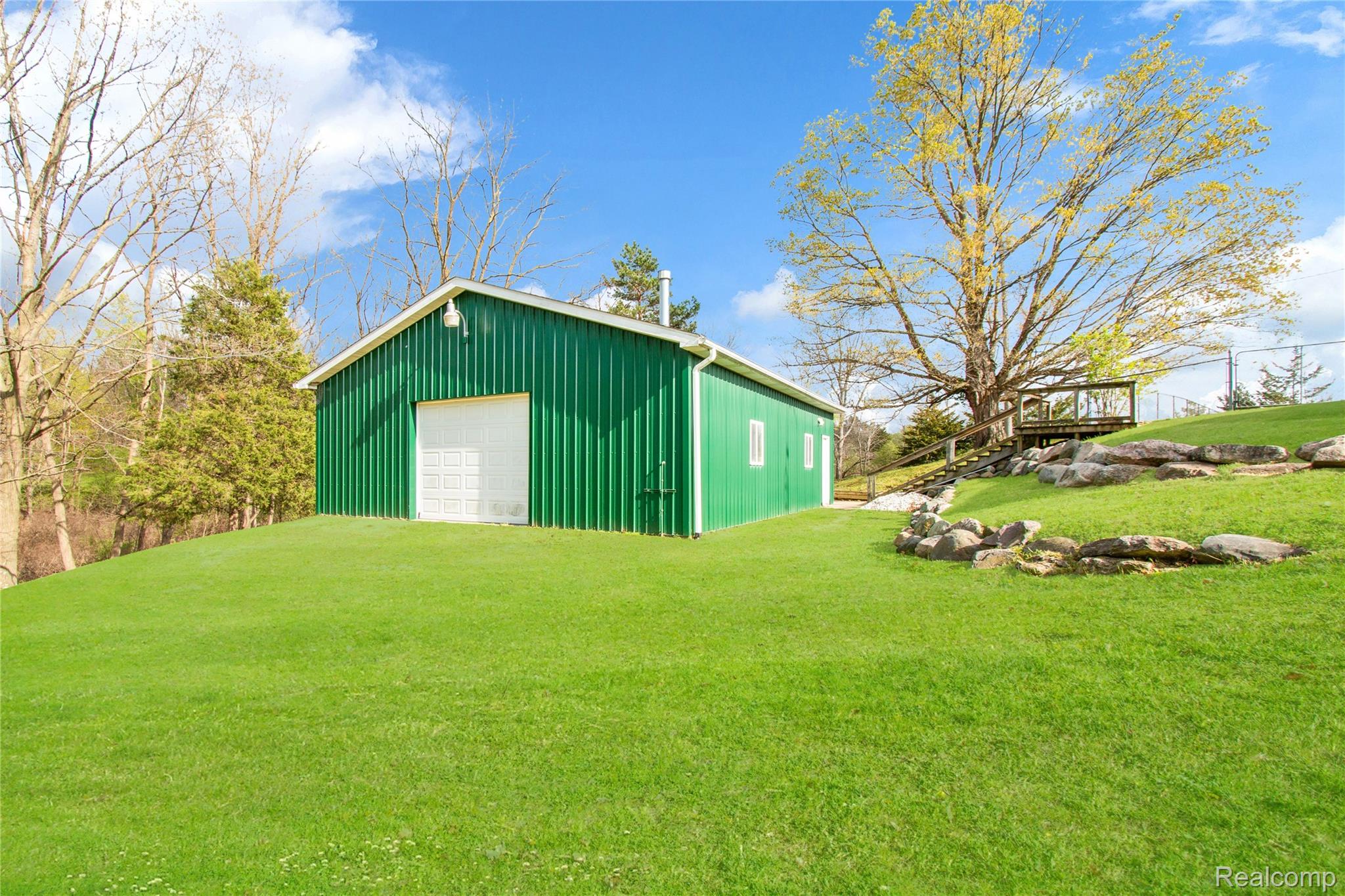 9093 Jordan Road Grand Blanc, MI 48439 - Photo 15 of 40 15.jpg