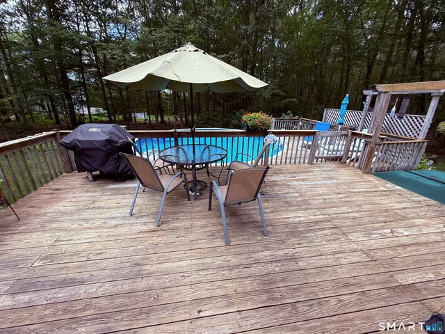 $489,900 | 70 Partridge Hollow Road, Ledyard, CT 06335