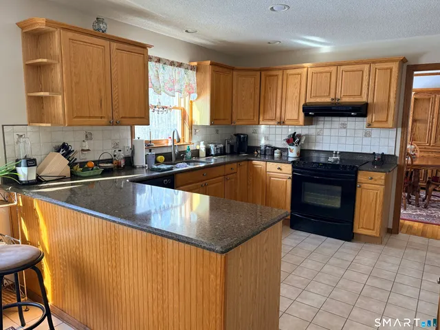 $489,900 | 70 Partridge Hollow Road, Ledyard, CT 06335