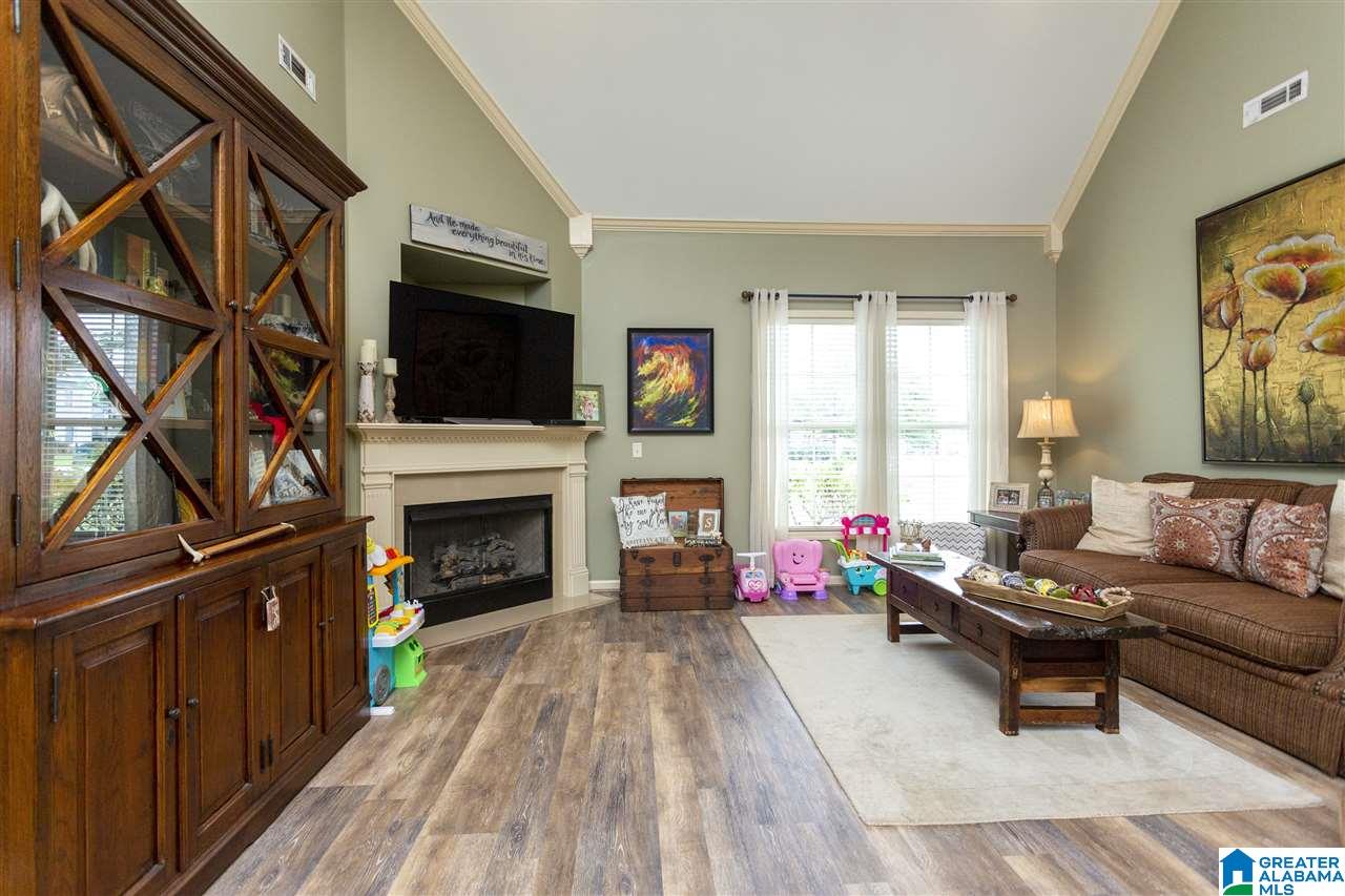 407 Reed Way Kimberly, AL 35091 - Photo 13 of 48