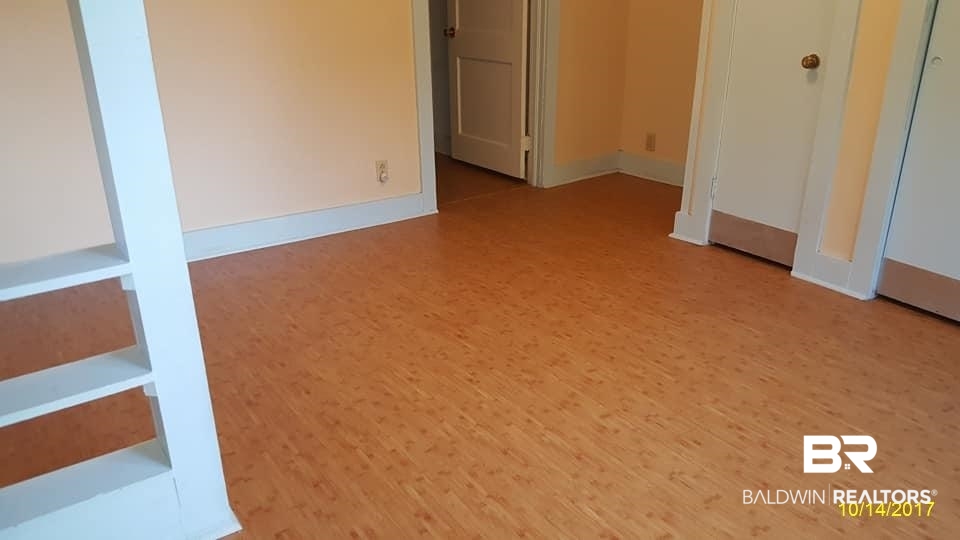 304 West Orange Avenue Foley, AL 36535 - Photo 37 of 40