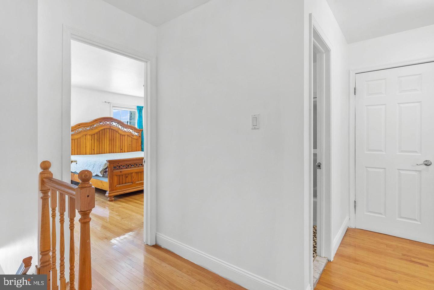 643 St Anthony Lane Upper Darby, PA 19082 - Photo 19 of 37