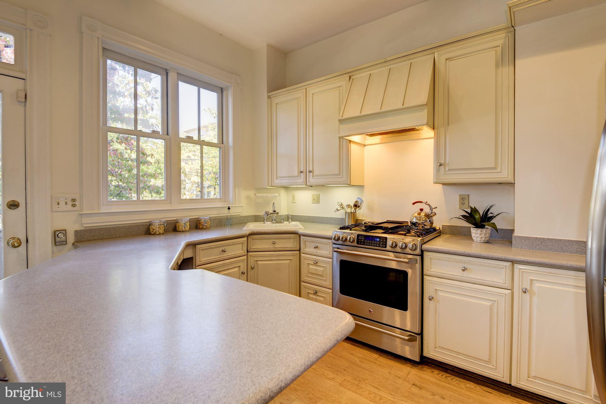 228 E Street Northeast Washington, DC 20002 - Photo 10 of 50 Gallery Image 10