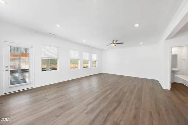 $1,900 | 125 South Finley Lndg Parkway, Smithfield, NC 27577