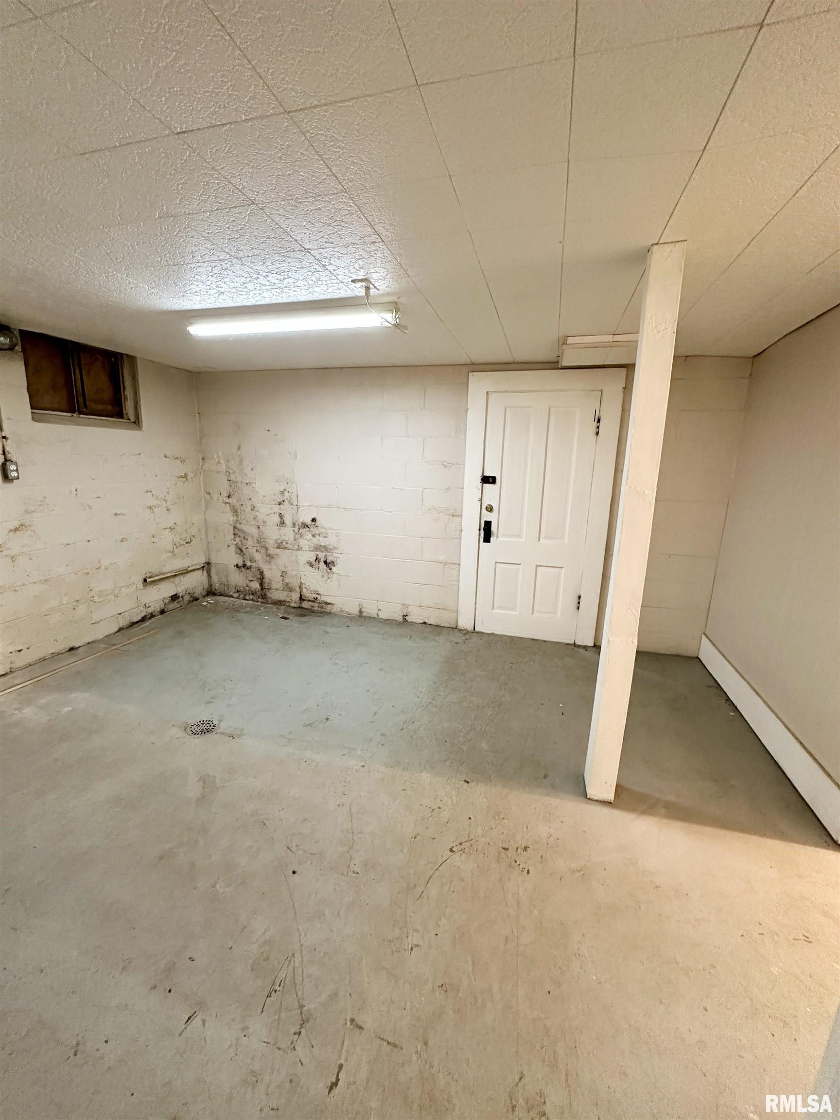 2100 Mound Road Jacksonville, IL 62650 - Photo 73 of 89 Gallery Image 73