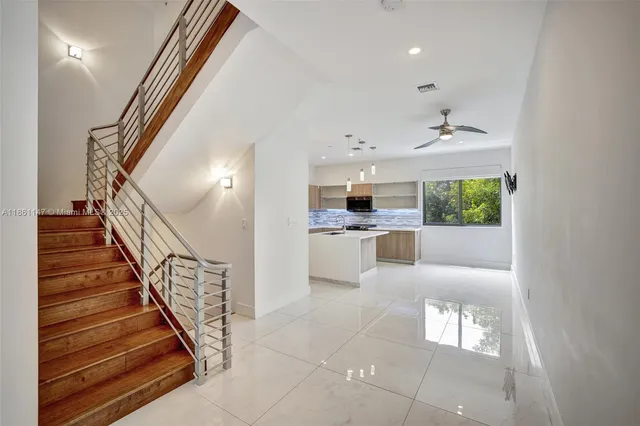 $5,250 | 164 Southeast 4th Terrace, Pompano Beach, FL 33060