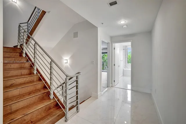 $5,250 | 164 Southeast 4th Terrace, Pompano Beach, FL 33060