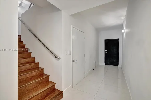 $5,250 | 164 Southeast 4th Terrace, Pompano Beach, FL 33060