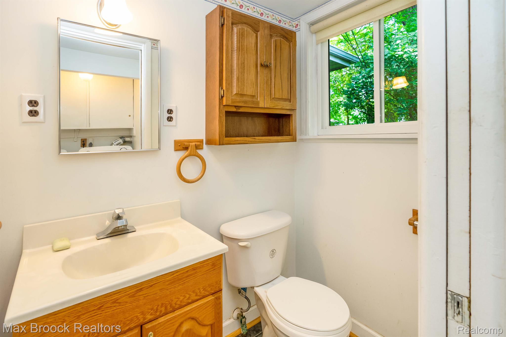 35411 Rutherford Street Clinton Township, MI 48035 - Photo 19 of 26 Gallery Image 19