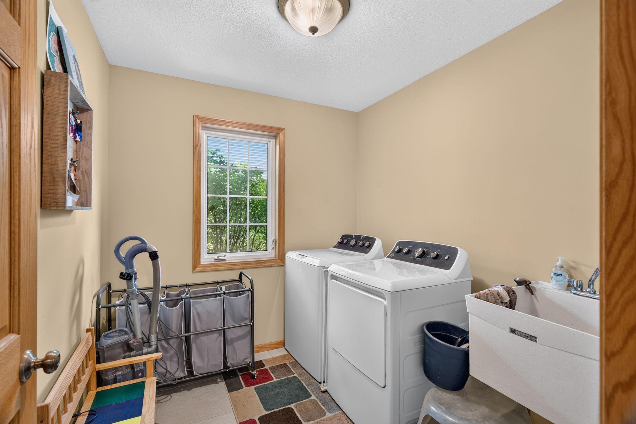 1765 Spruce Meadows Drive Southeast Rochester, MN 55904 - Photo 14 of 27