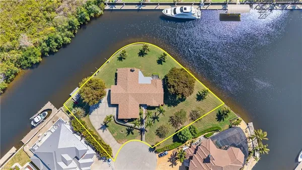 $3,200,000 | 6824 Danah Court, Fort Myers, FL 33908