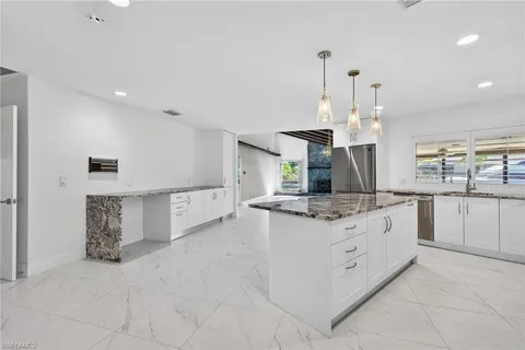 $3,200,000 | 6824 Danah Court, Fort Myers, FL 33908