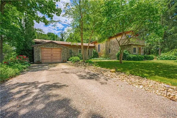 $519,000 | 5948 Chestnut Road, Newfane, NY 14094