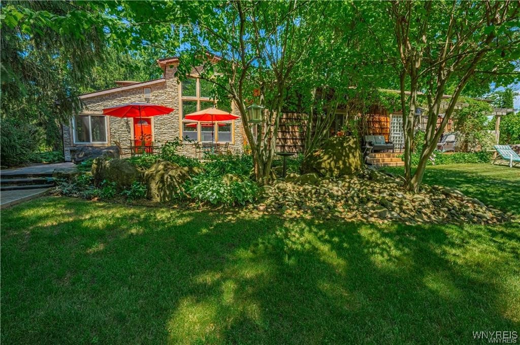 5948 Chestnut Road Newfane, NY 14094 - Photo 29 of 41 Two Level Patio off Family Room