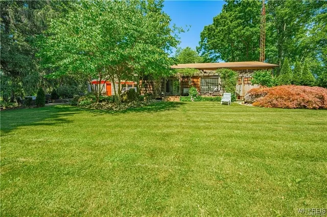 $519,000 | 5948 Chestnut Road, Newfane, NY 14094