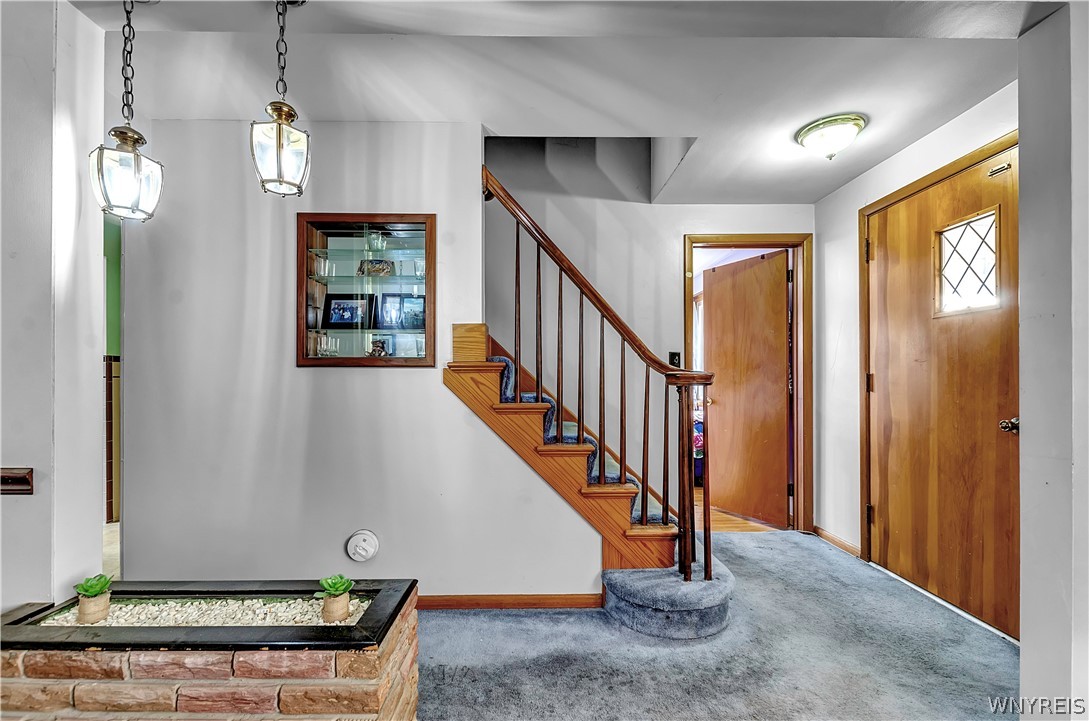 171 Margaret Road Amherst, NY 14226 - Photo 7 of 34