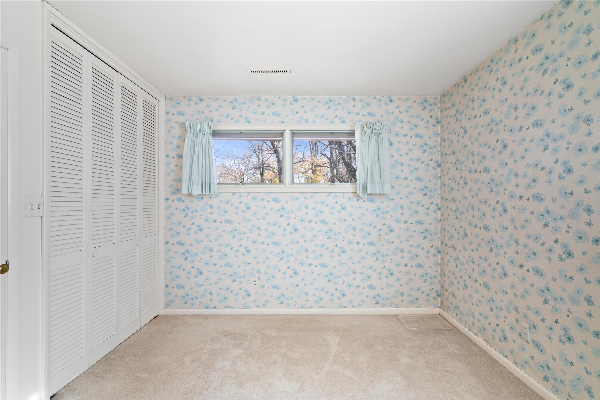 901 South Burkhardt Road Evansville, IN 47715 - Photo 12 of 30 Gallery Image 12