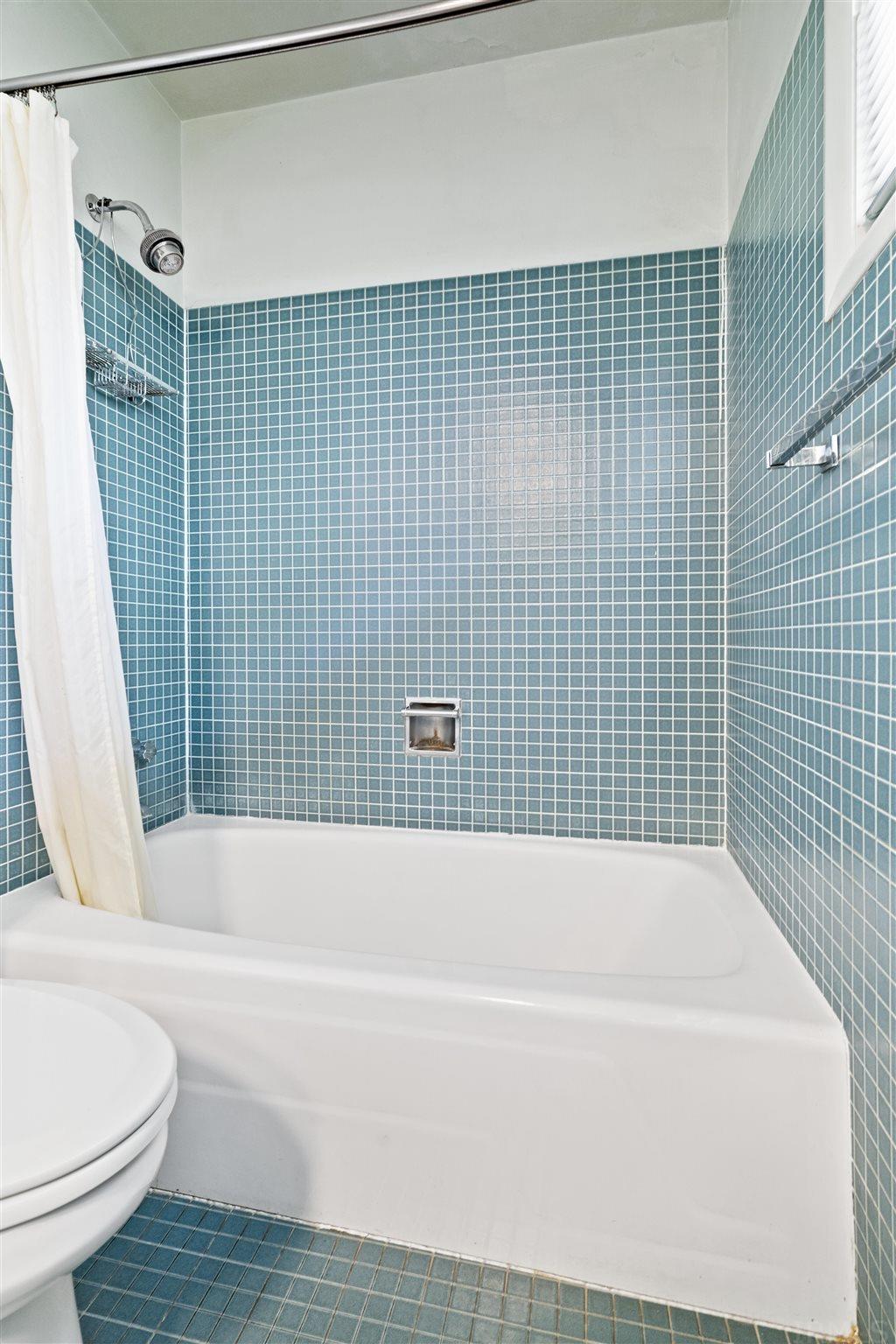 901 South Burkhardt Road Evansville, IN 47715 - Photo 14 of 30 Gallery Image 14