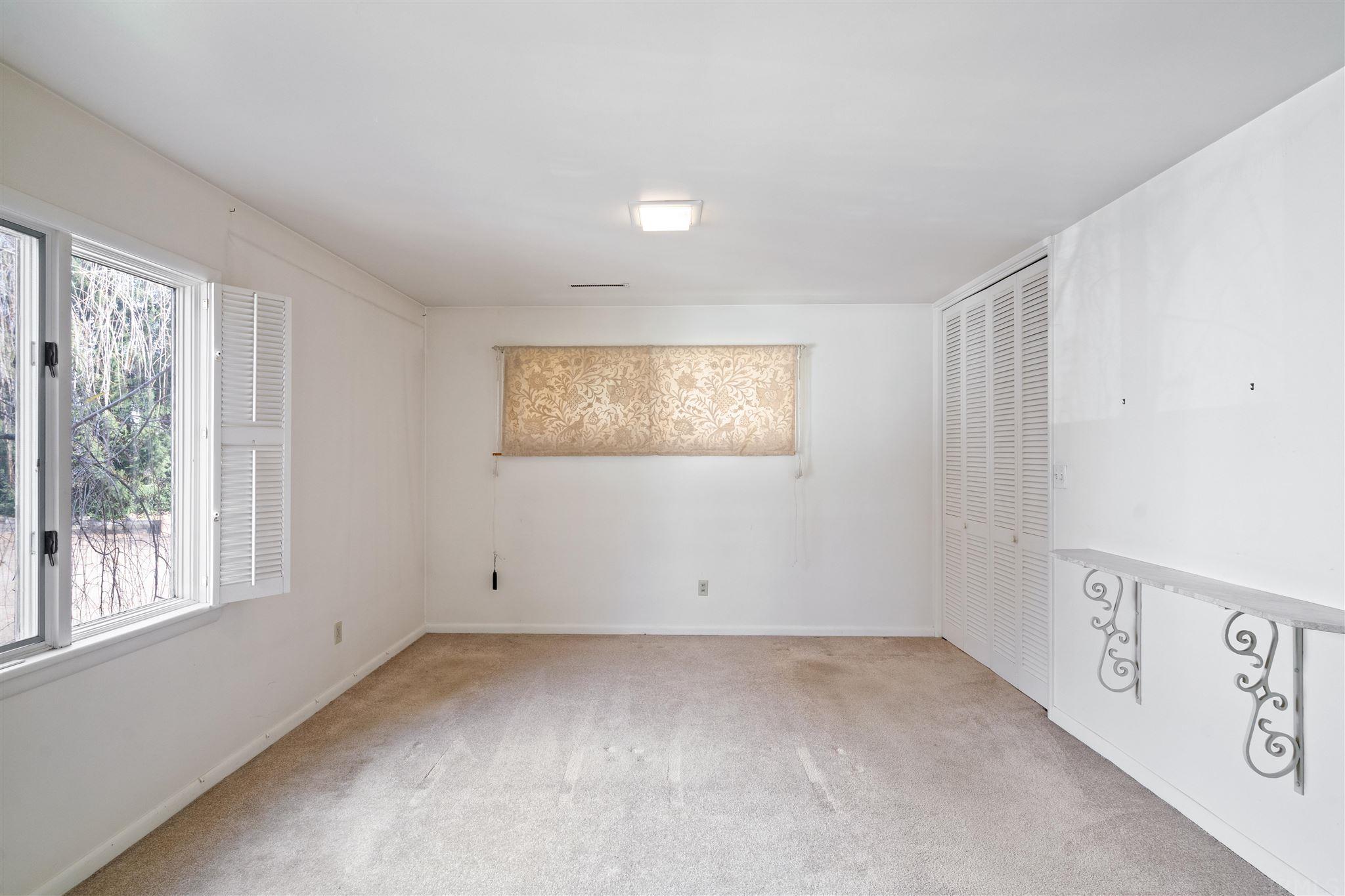 901 South Burkhardt Road Evansville, IN 47715 - Photo 15 of 30 Gallery Image 15