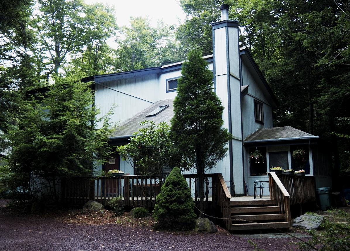 7 Evergreen Road Pocono Pines, PA 18350 - Photo 1 of 1 EXT