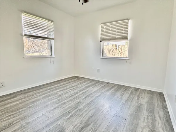 $2,600 | 2906 East 12th Street, Austin, TX 78702