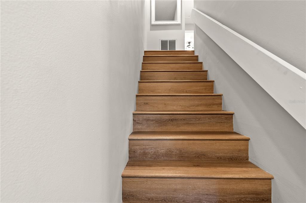 1752 Stickney Point Road, Unit 102 Sarasota, FL 34231 - Photo 26 of 50