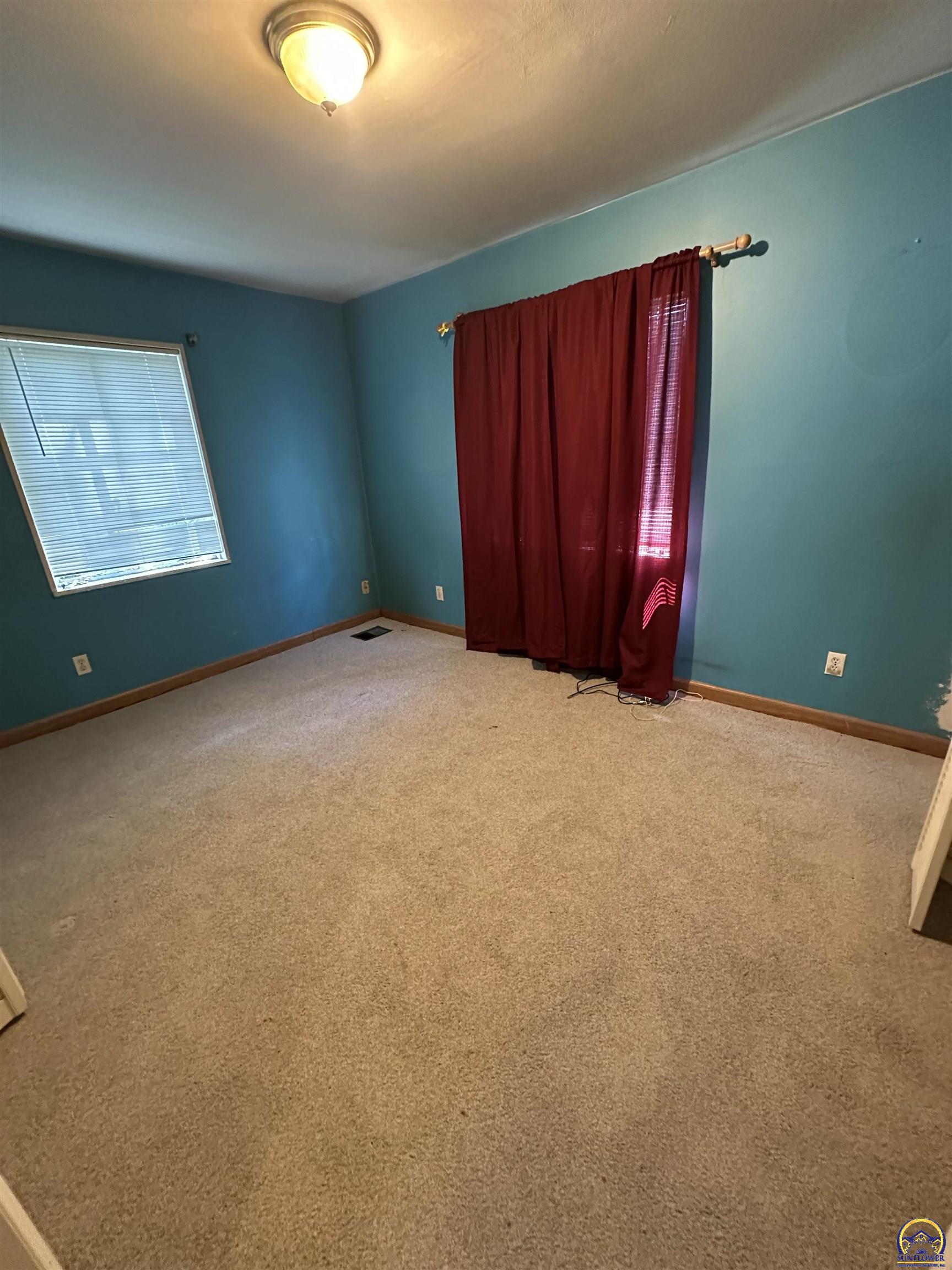 3636 Southwest Mayo Avenue Topeka, KS 66611 - Photo 11 of 16