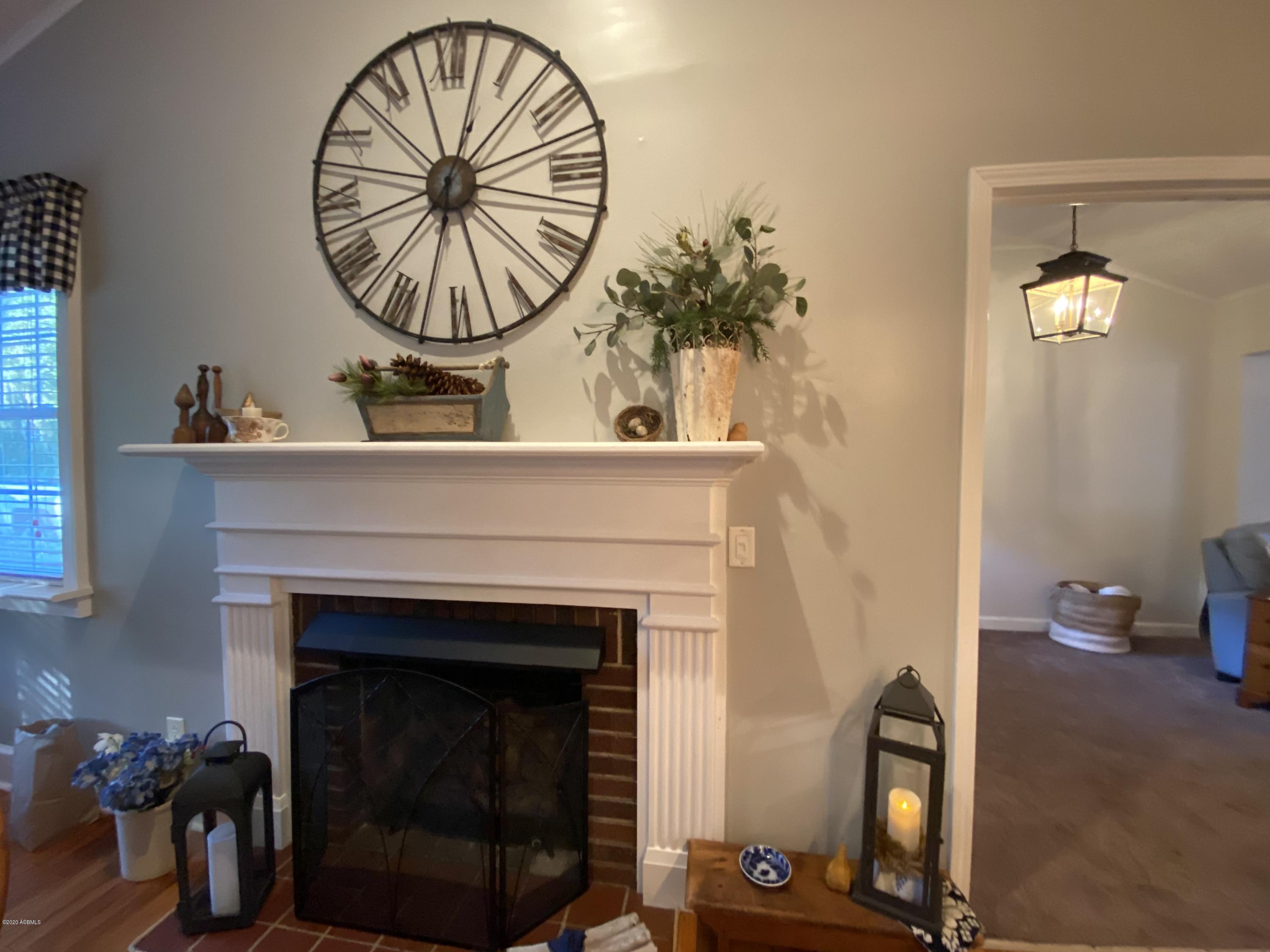 107 Verdier Road Beaufort, SC 29902 - Photo 11 of 26 IMG_2220