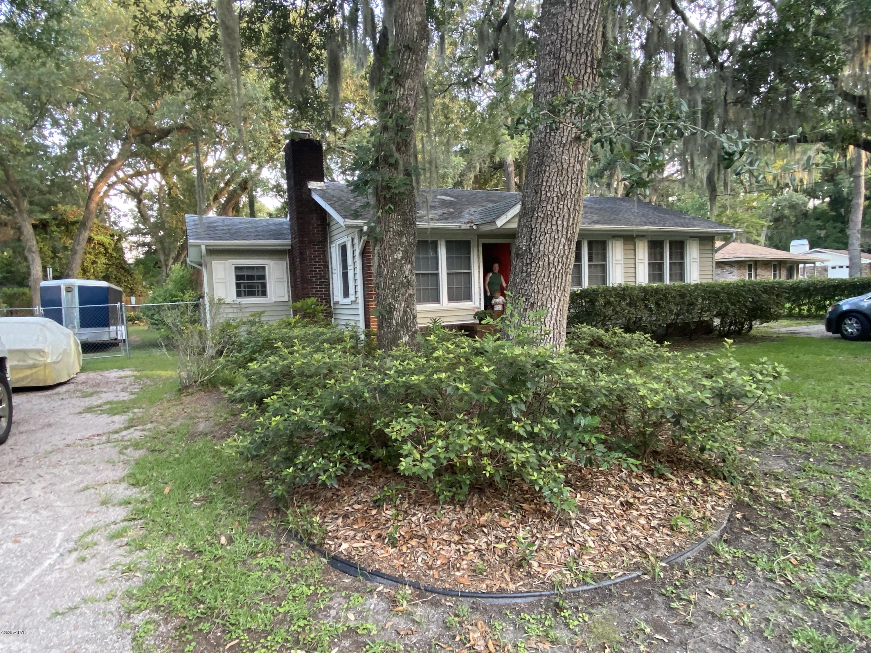 107 Verdier Road Beaufort, SC 29902 - Photo 2 of 26 IMG_2235