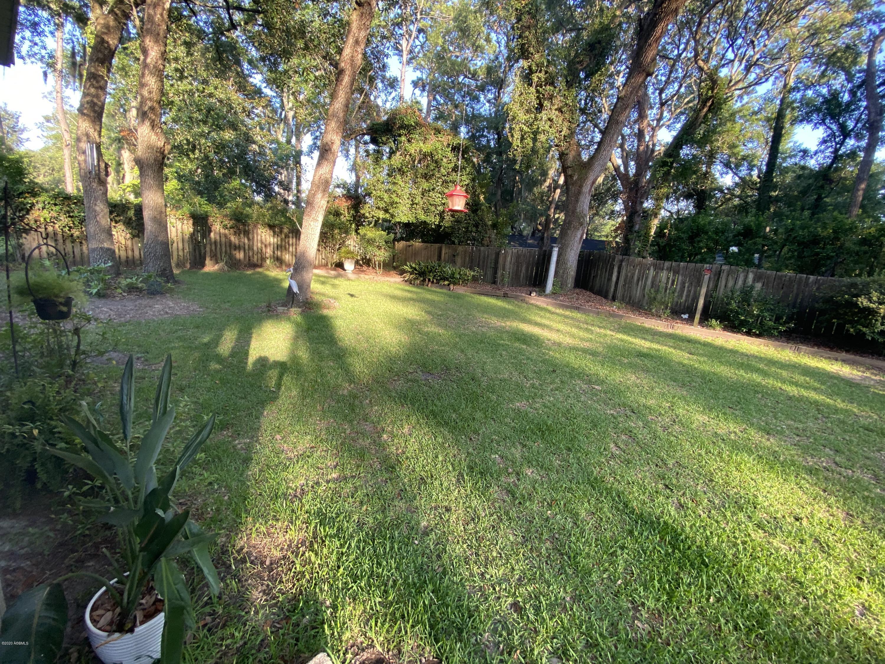 107 Verdier Road Beaufort, SC 29902 - Photo 6 of 26 IMG_2209