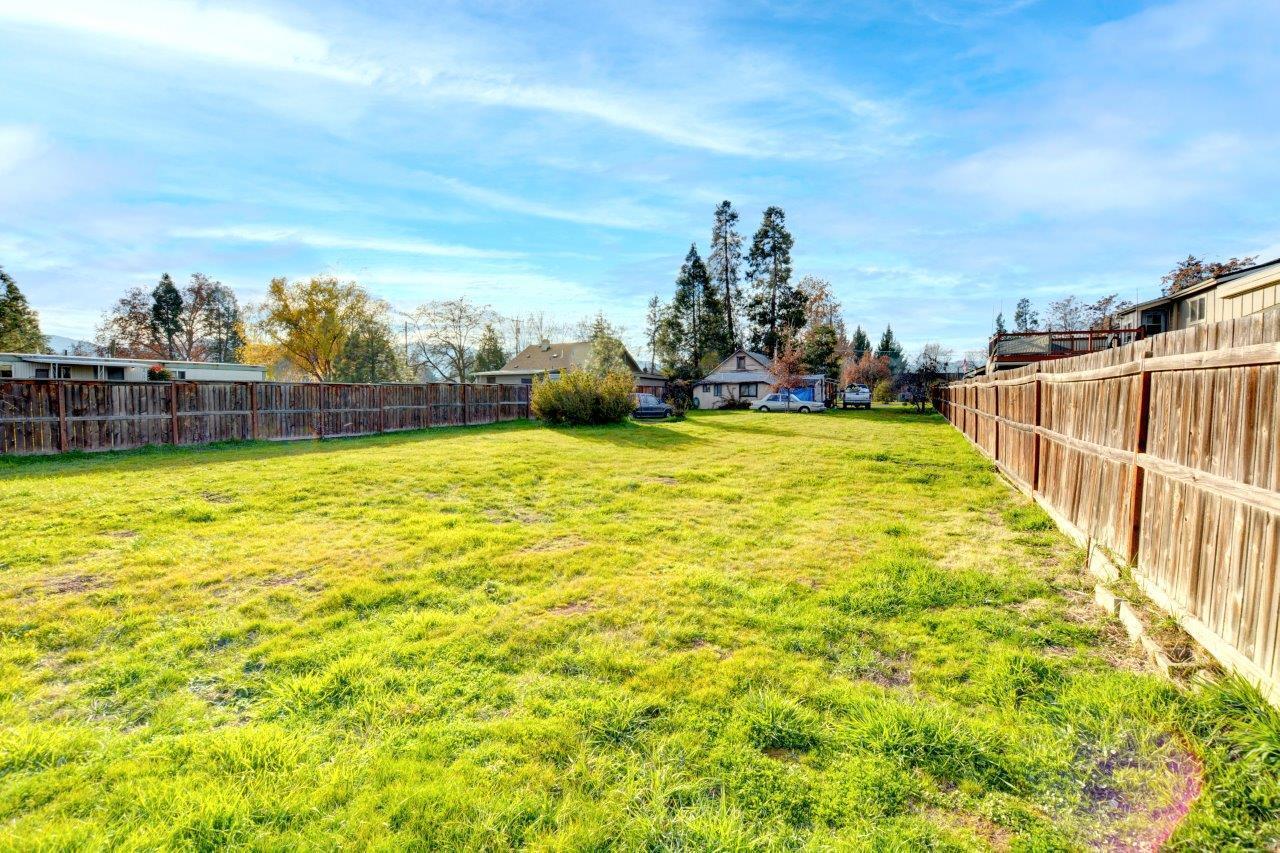 1265 Thomas Road Medford, OR 97501 - Photo 8 of 14 DSC_3671_2_3