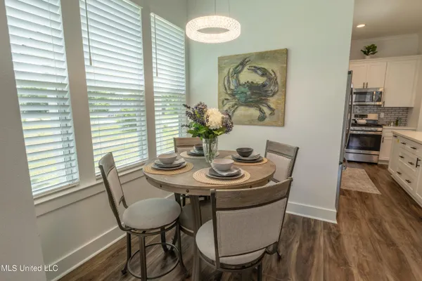 $2,400 | 118 Eleanor Avenue, Pass Christian, MS 39571