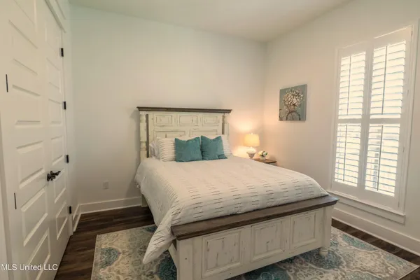 $2,400 | 118 Eleanor Avenue, Pass Christian, MS 39571