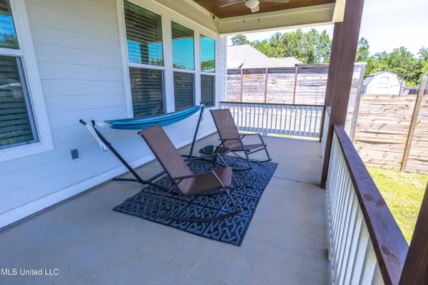 $2,400 | 118 Eleanor Avenue, Pass Christian, MS 39571