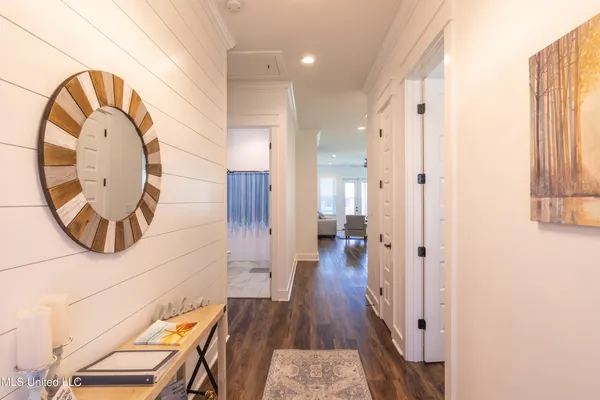 $2,400 | 118 Eleanor Avenue, Pass Christian, MS 39571