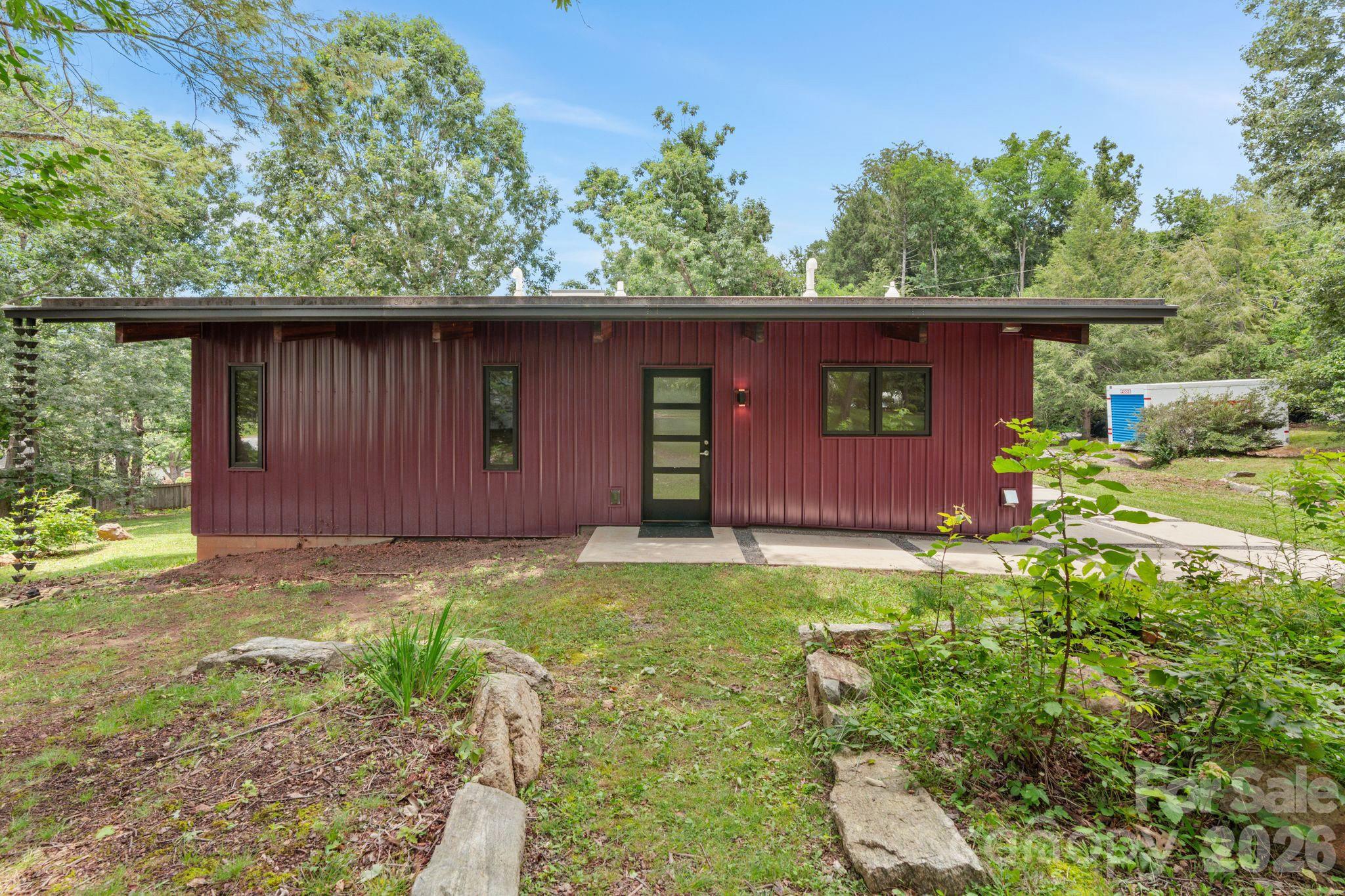 39 Wolf Road Asheville, NC 28805 - Photo 11 of 35 Gallery Image 11