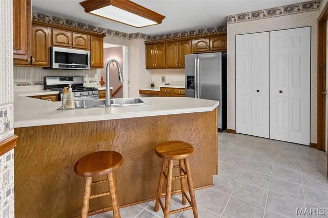 $399,900 | 103 Burns Farm W Court, Edwardsville, IL 62025