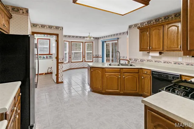 $399,900 | 103 Burns Farm W Court, Edwardsville, IL 62025