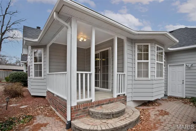 $399,900 | 103 Burns Farm W Court, Edwardsville, IL 62025