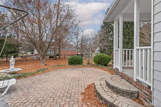 $399,900 | 103 Burns Farm W Court, Edwardsville, IL 62025