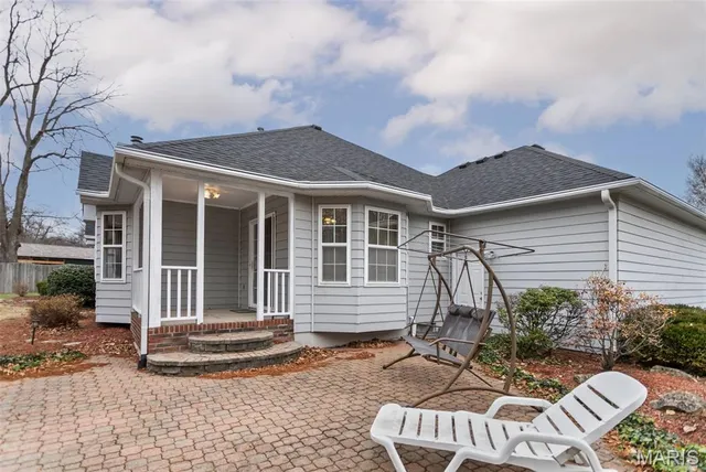 $399,900 | 103 Burns Farm W Court, Edwardsville, IL 62025