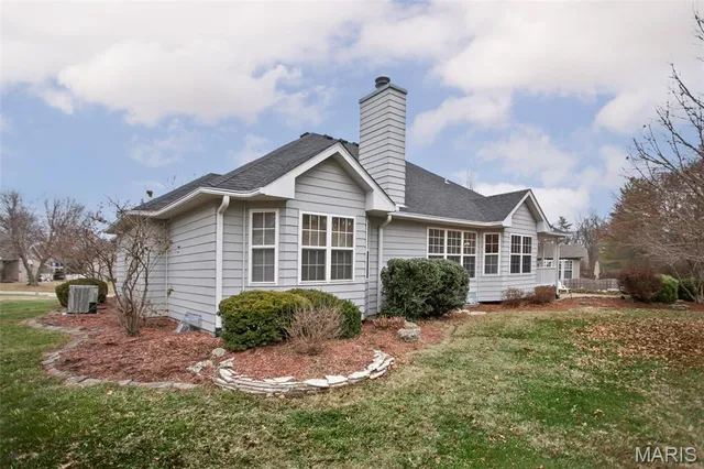 $399,900 | 103 Burns Farm W Court, Edwardsville, IL 62025