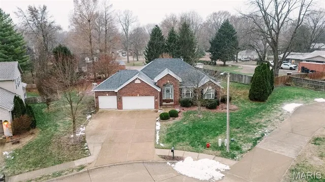 $399,900 | 103 Burns Farm W Court, Edwardsville, IL 62025