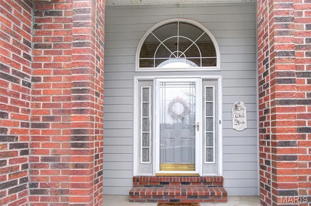 $399,900 | 103 Burns Farm W Court, Edwardsville, IL 62025